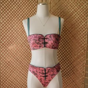 Chantal Thomas lingerie set